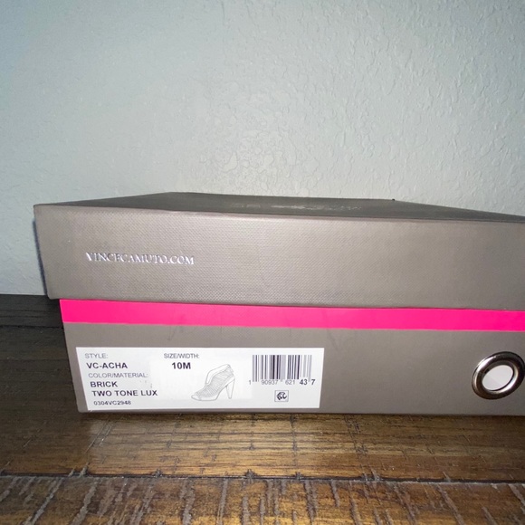 NEW Vince Camuto size 10 - Picture 6 of 6